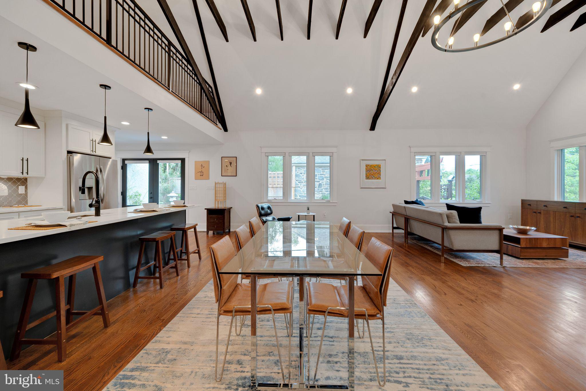 EAST FALLS - Residential