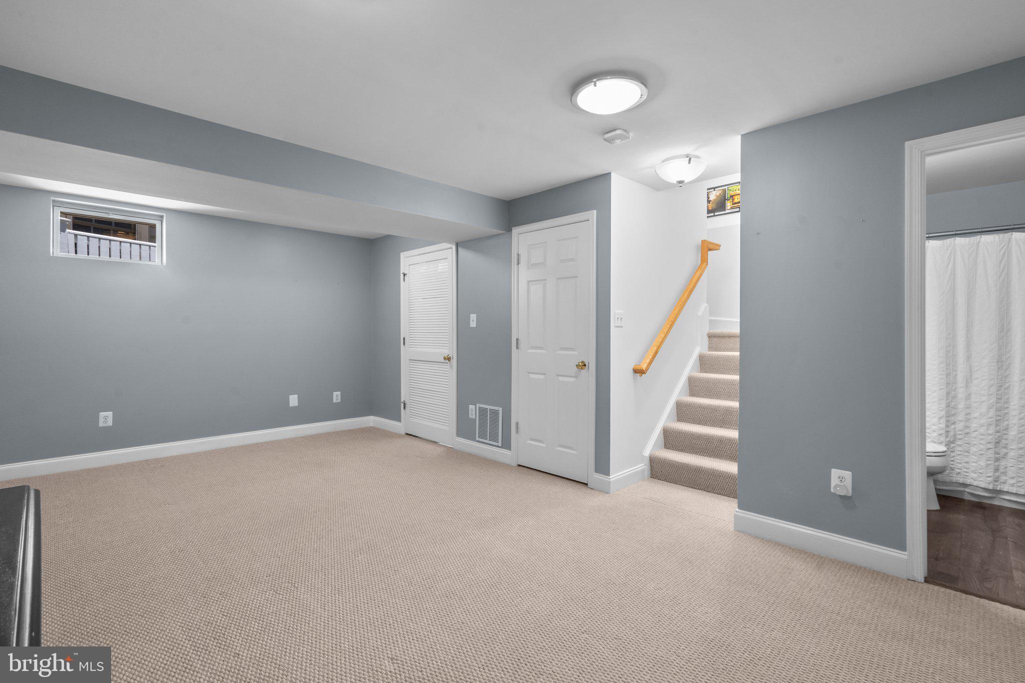 LAKELANDS - Residential