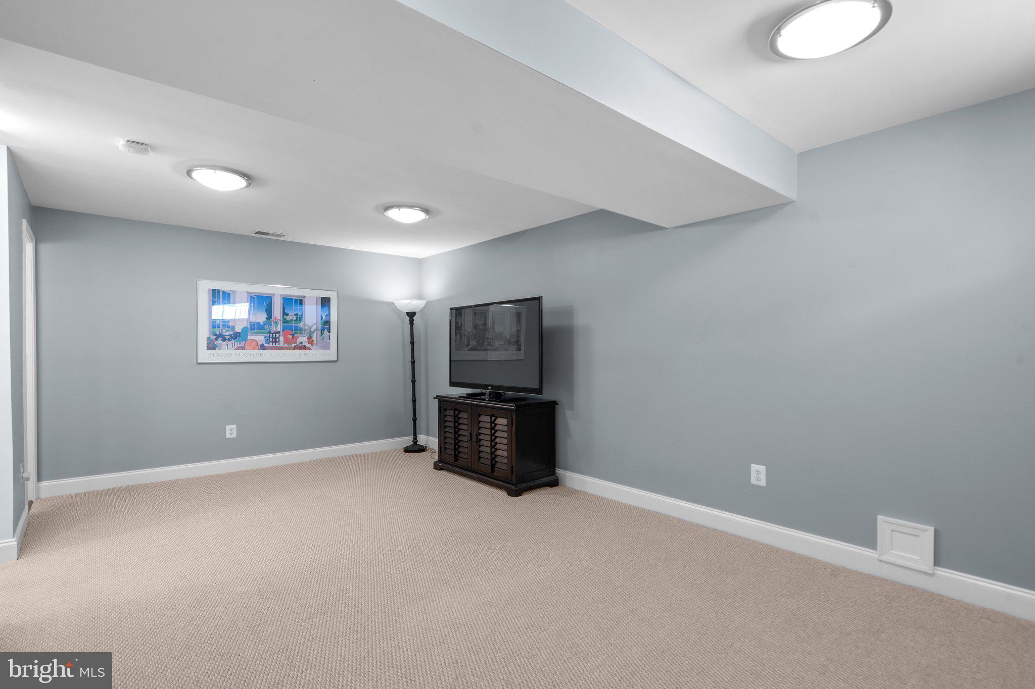 LAKELANDS - Residential