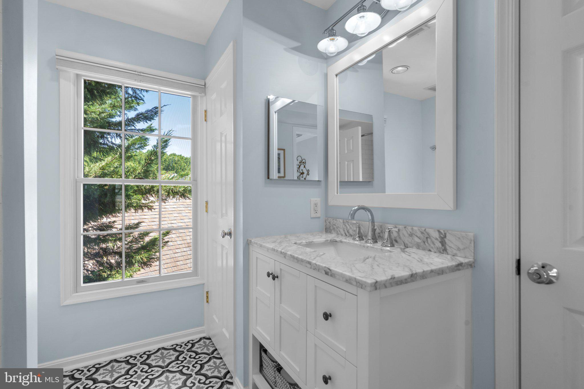 LAKELANDS - Residential