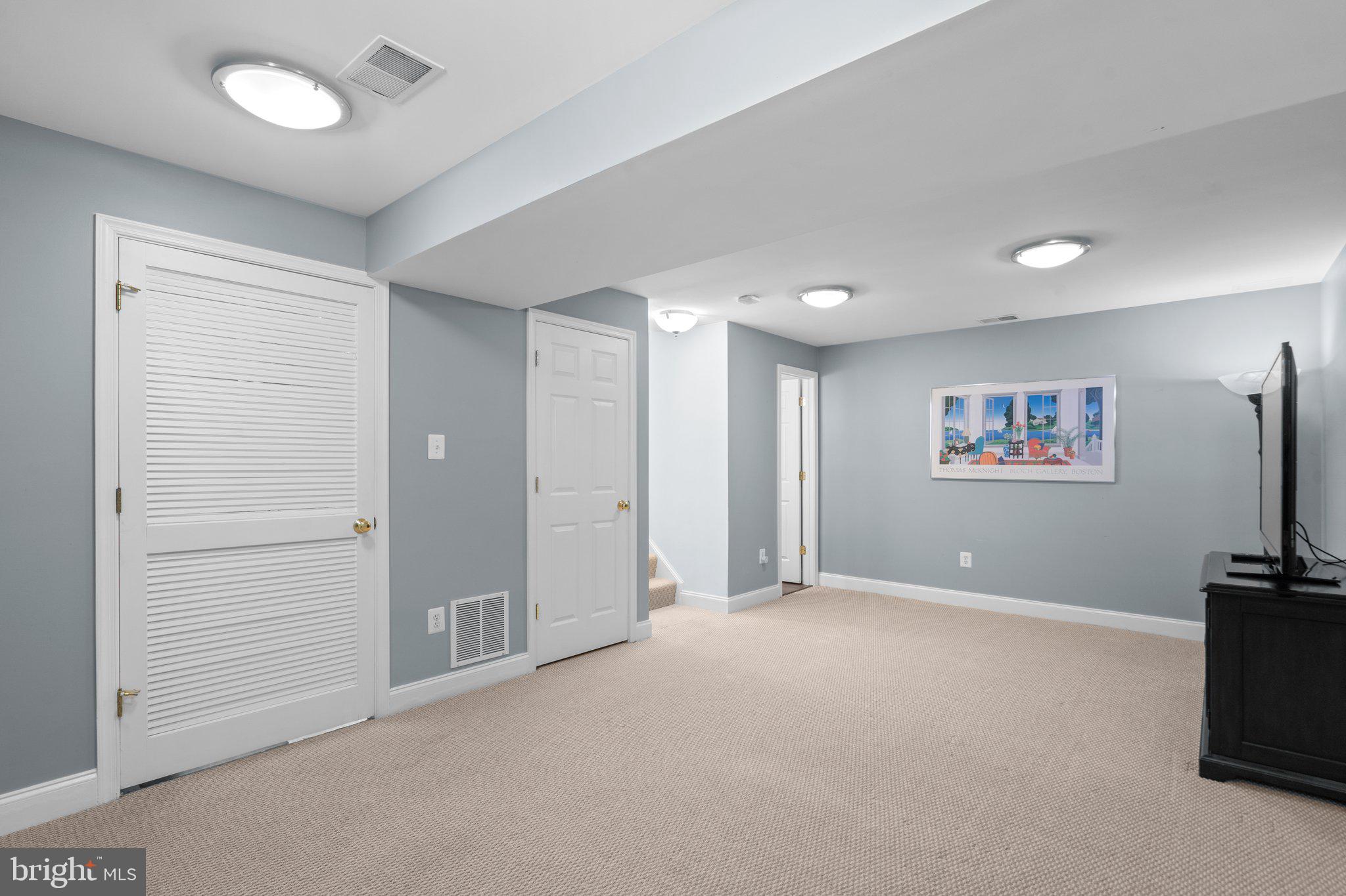 LAKELANDS - Residential