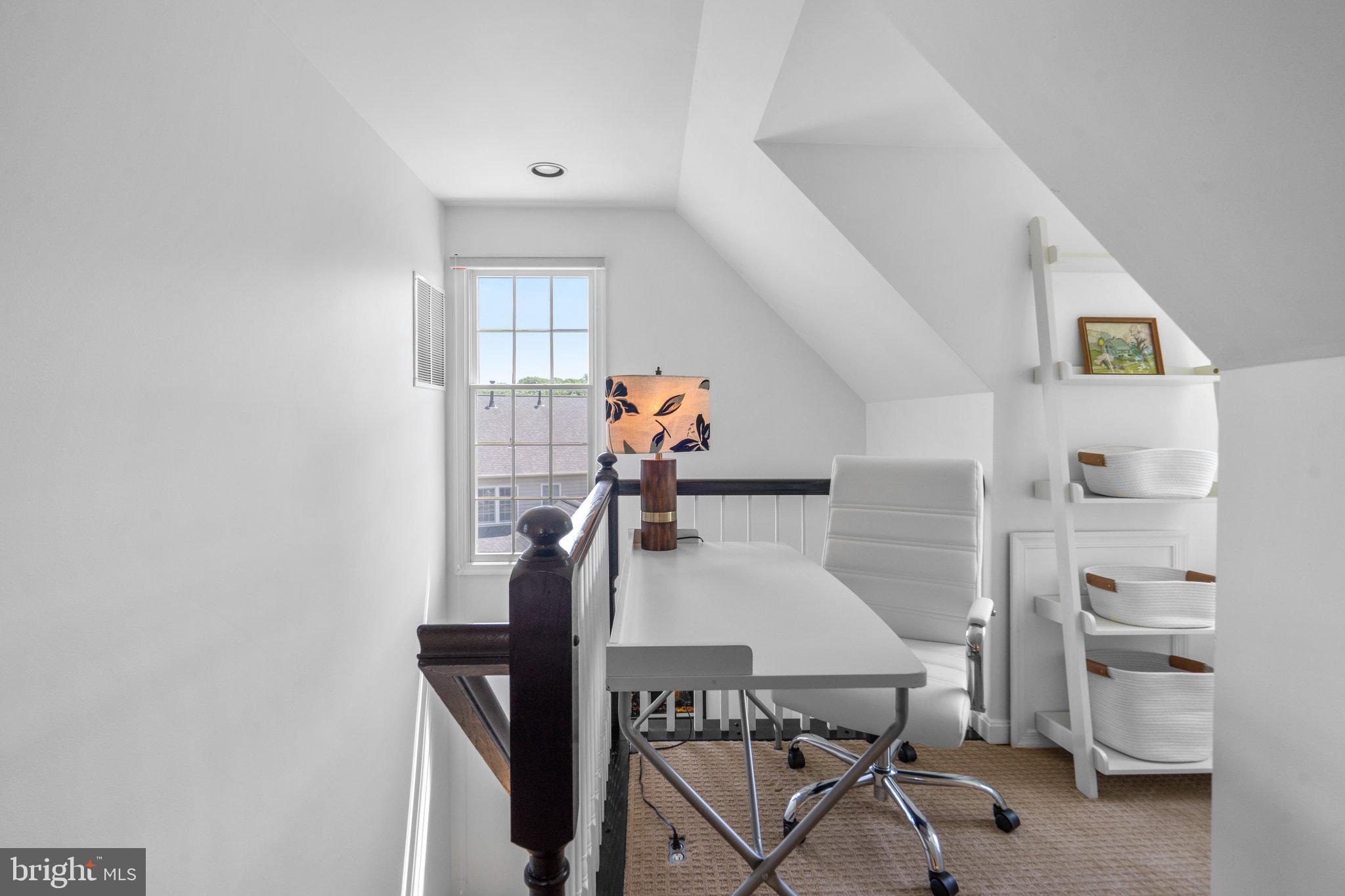 LAKELANDS - Residential