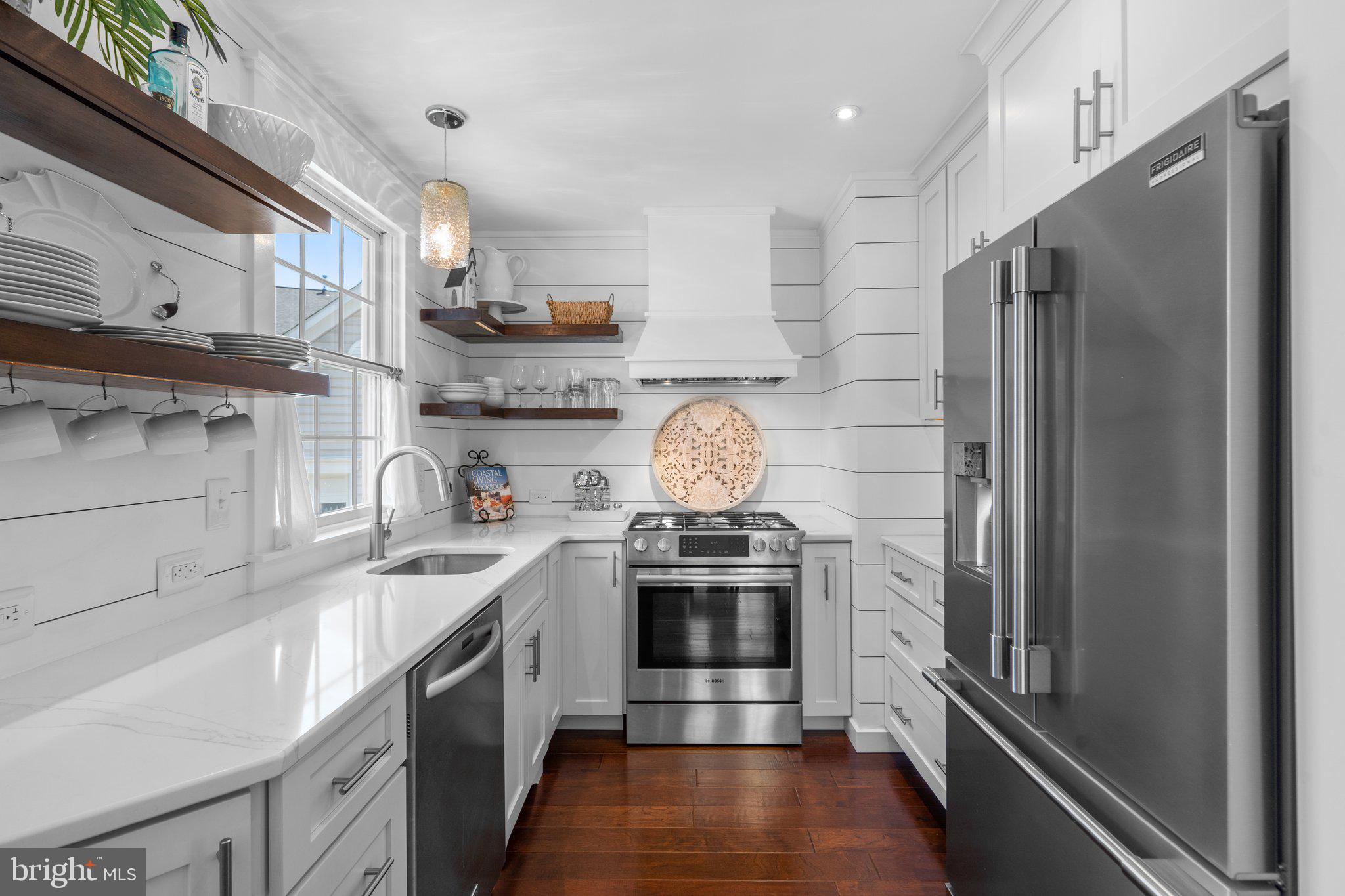 LAKELANDS - Residential