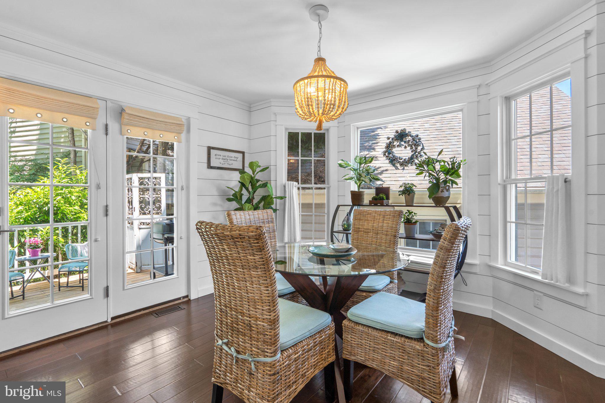 LAKELANDS - Residential