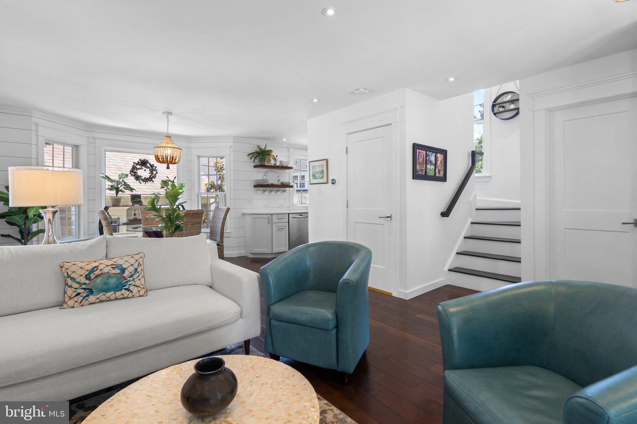 LAKELANDS - Residential