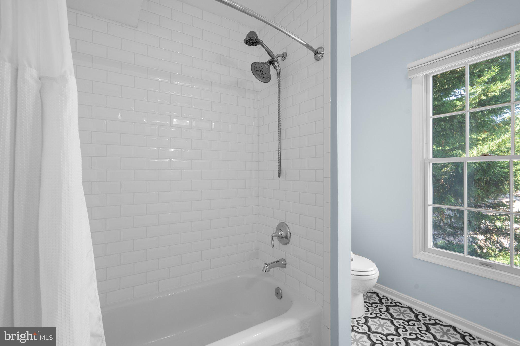 LAKELANDS - Residential