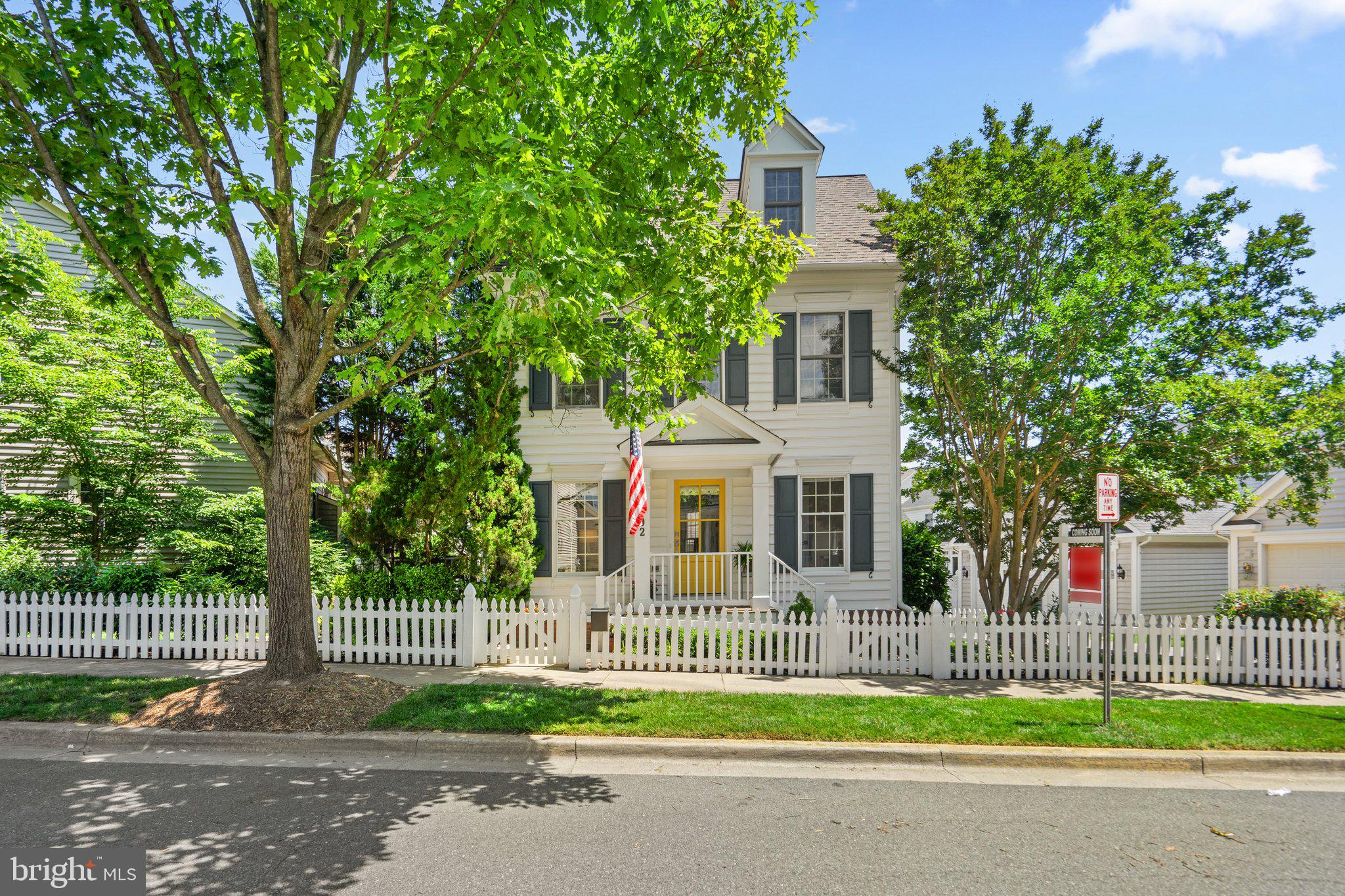 LAKELANDS - Residential