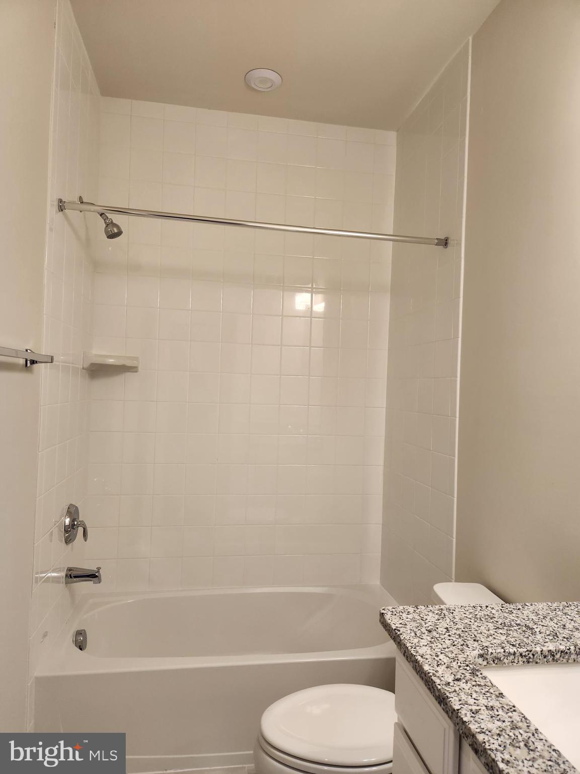 POTOMAC SHORES - Residential Lease