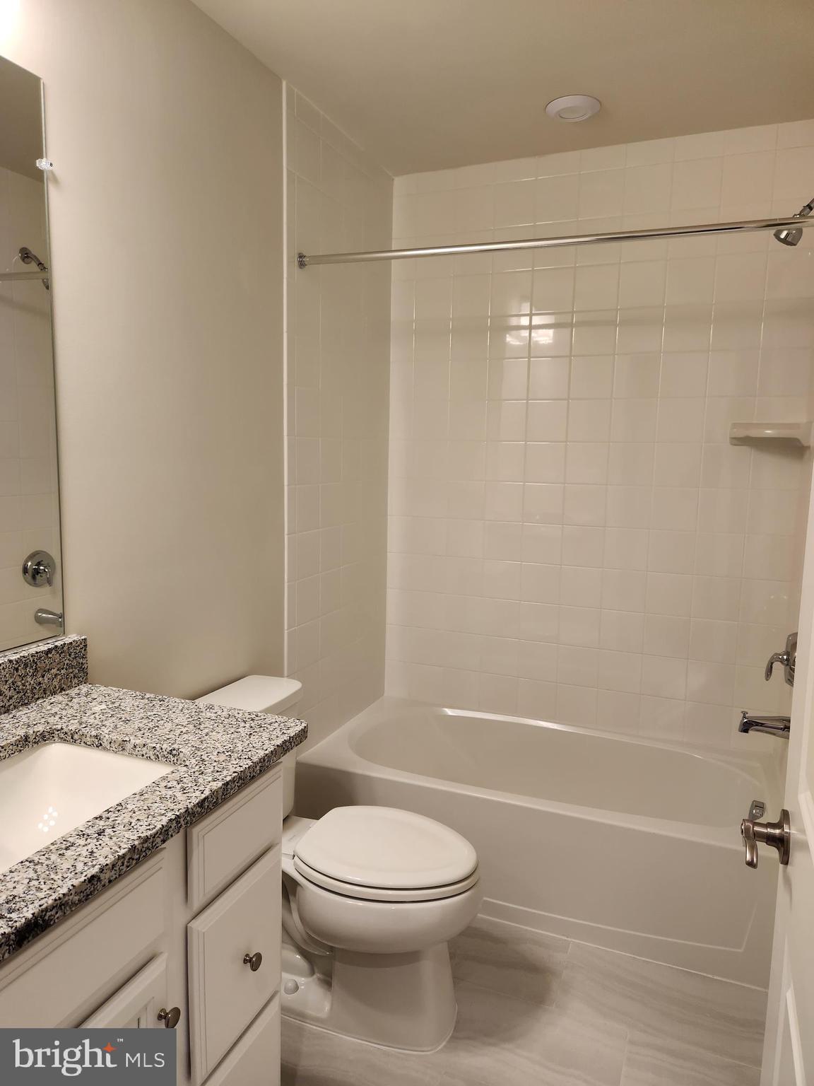 POTOMAC SHORES - Residential Lease