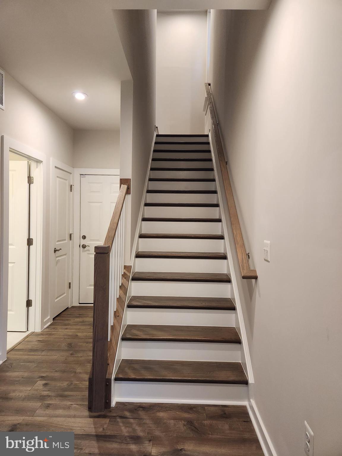 POTOMAC SHORES - Residential Lease