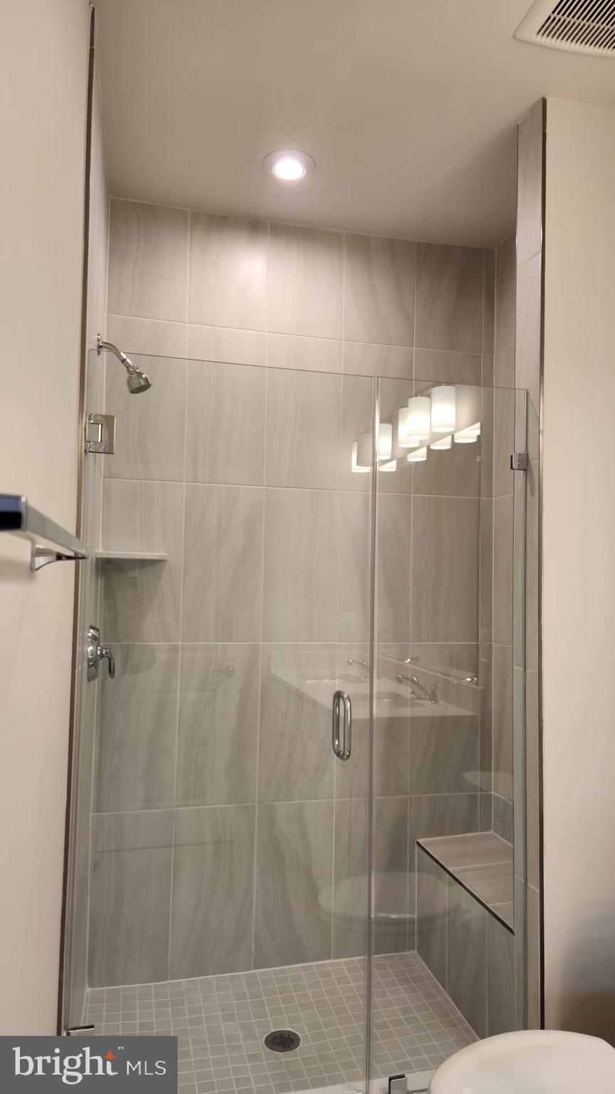 POTOMAC SHORES - Residential Lease