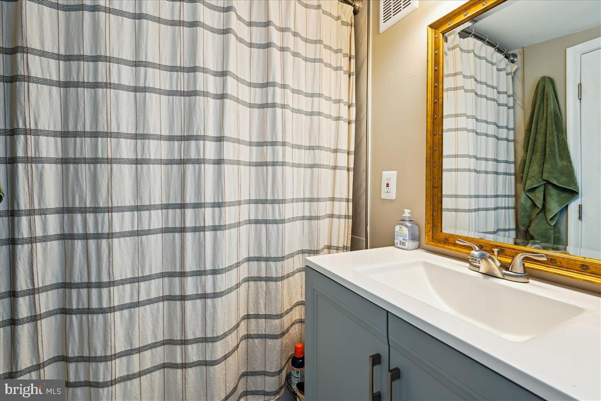 LONDONTOWN - Residential