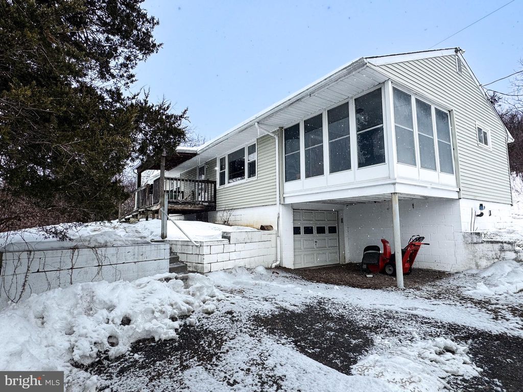 Photo of 11070 Creekside Drive, HUNTINGDON, PA 16652 (MLS # PAHU2024038)