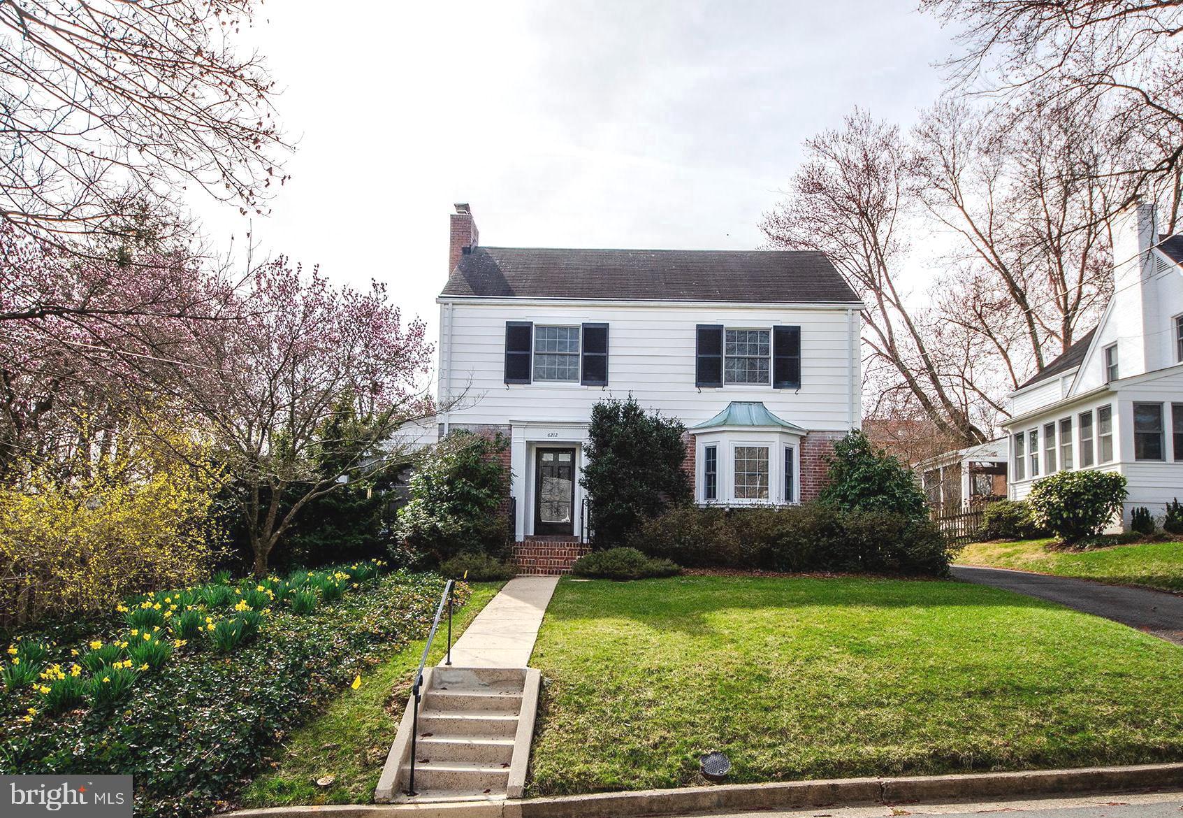 OVER LEE KNOLLS - Residential