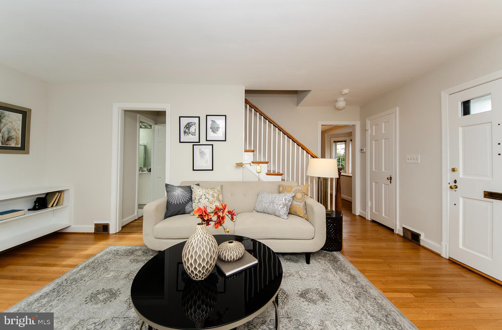 OVER LEE KNOLLS - Residential