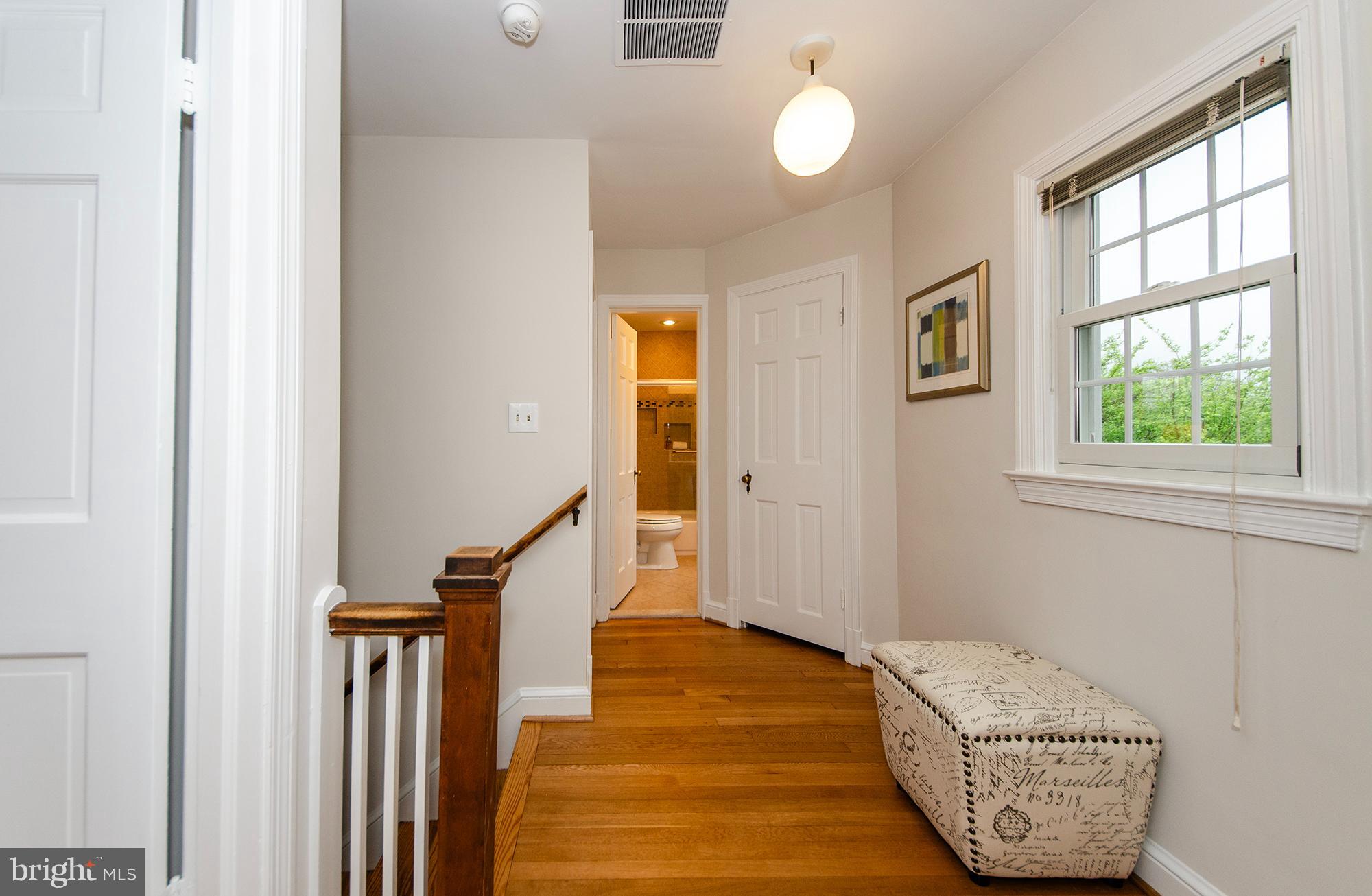 OVER LEE KNOLLS - Residential