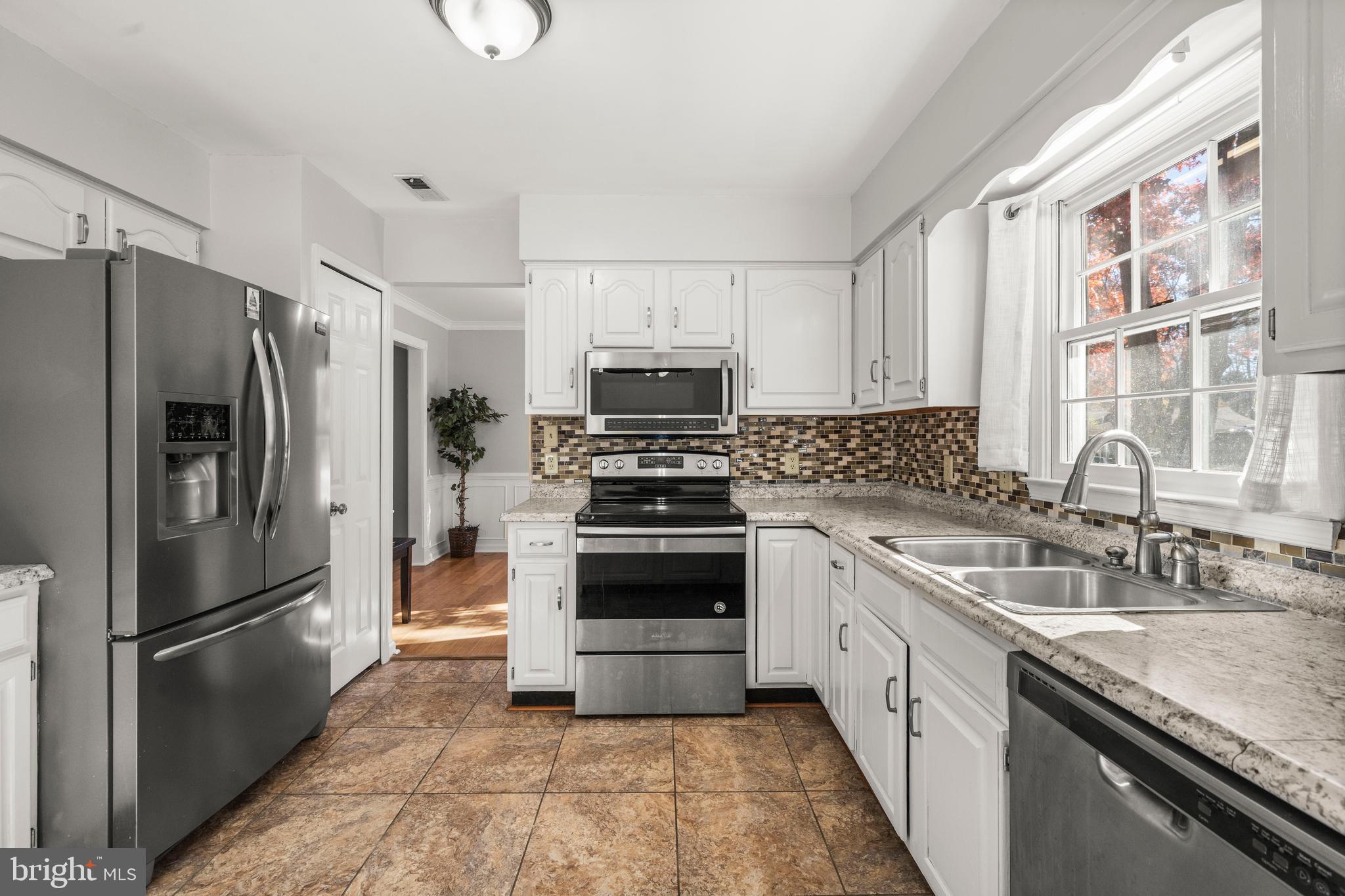 LEAVELLS CROSSING - Residential