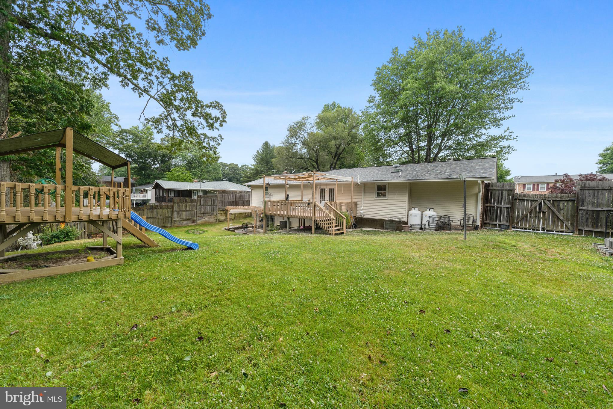 SHORES OF CALVERT - Residential