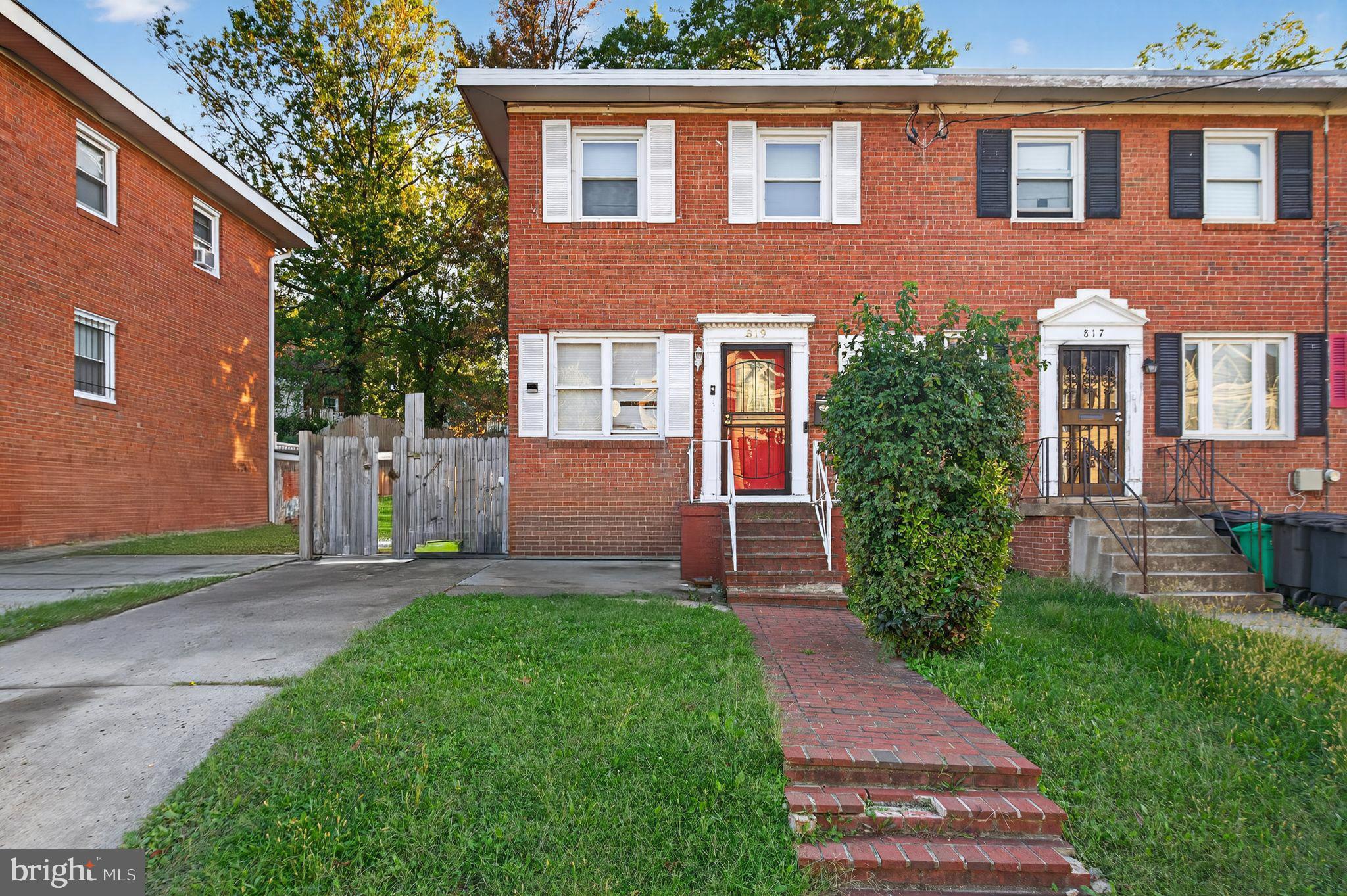 GLASSMANOR - Residential