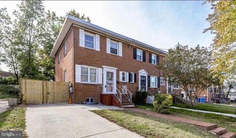 819 MAURY AVENUE OXON HILL MD 20745