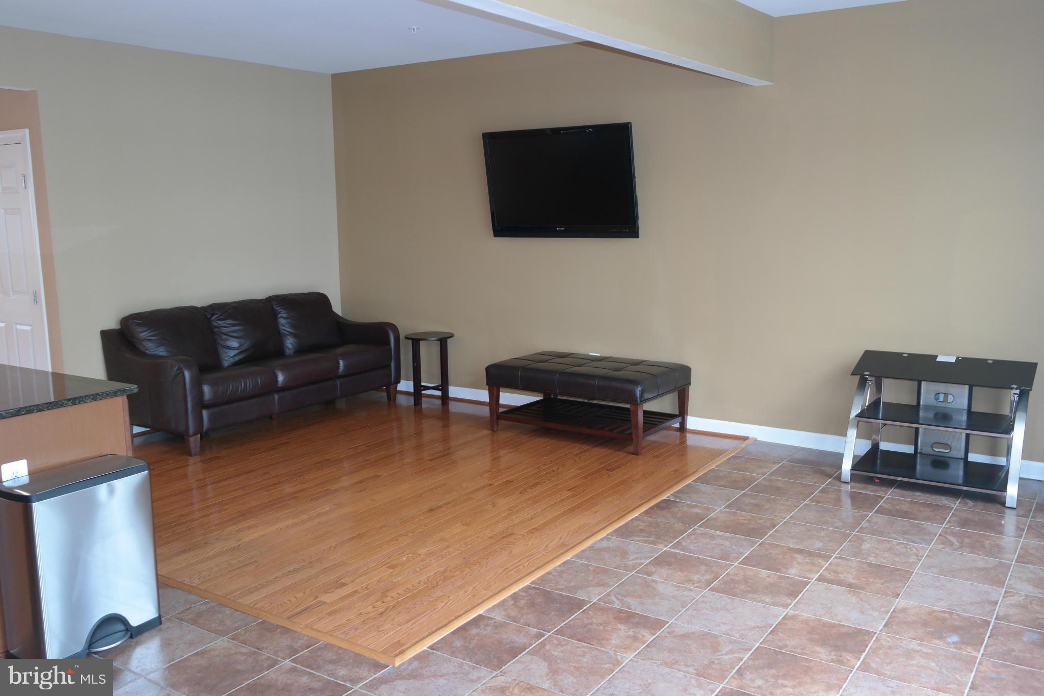 OAK CREEK CLUB GOLF COURSE - Residential