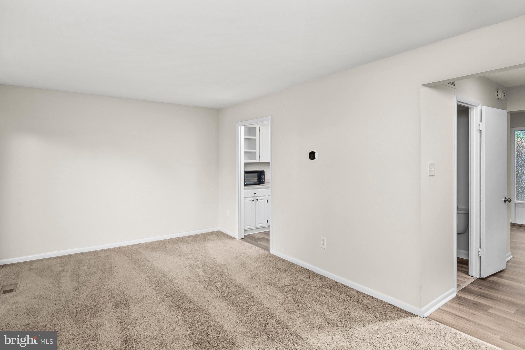 CROFTON MEADOWS - Residential Lease