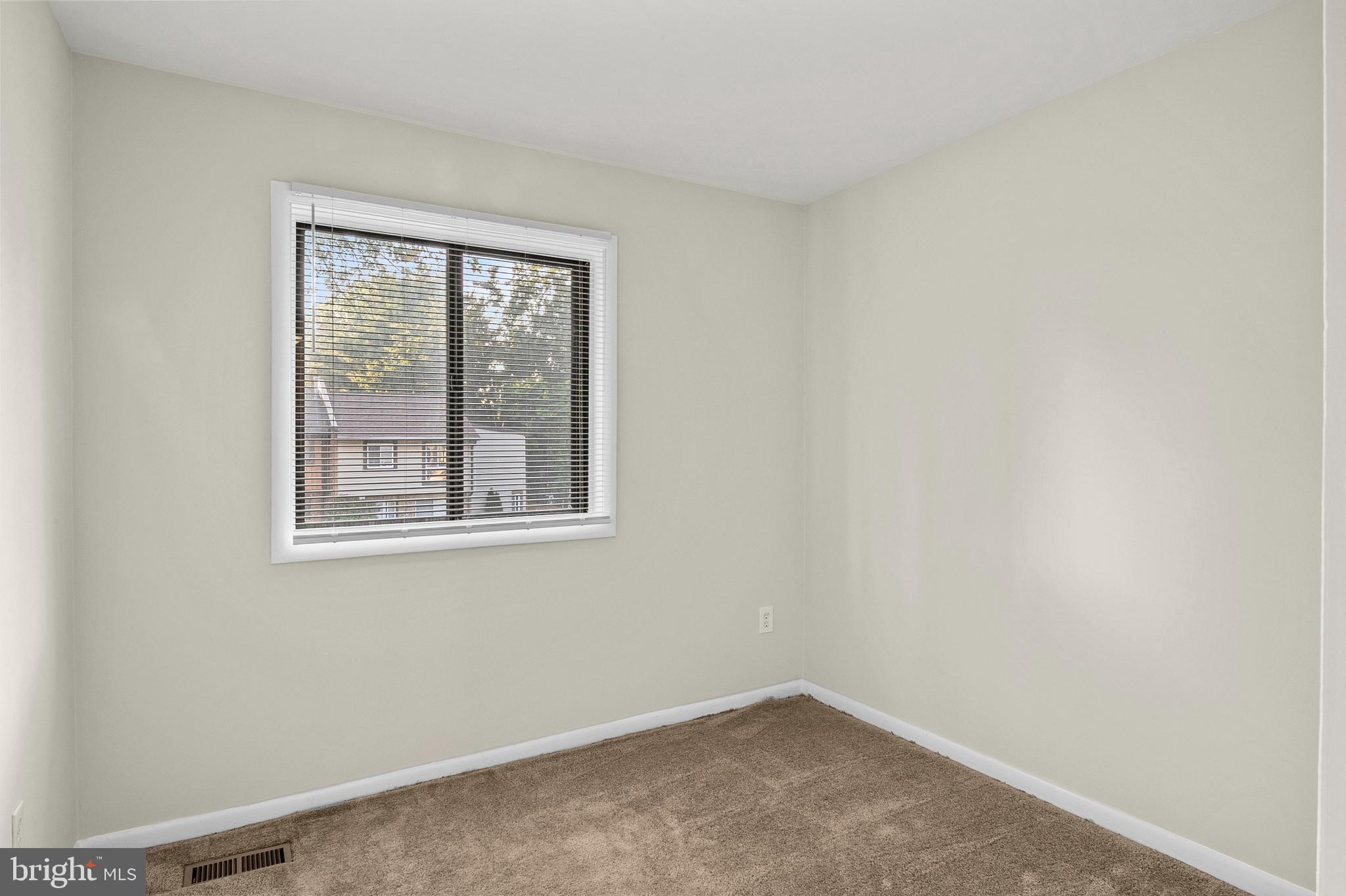 CROFTON MEADOWS - Residential Lease