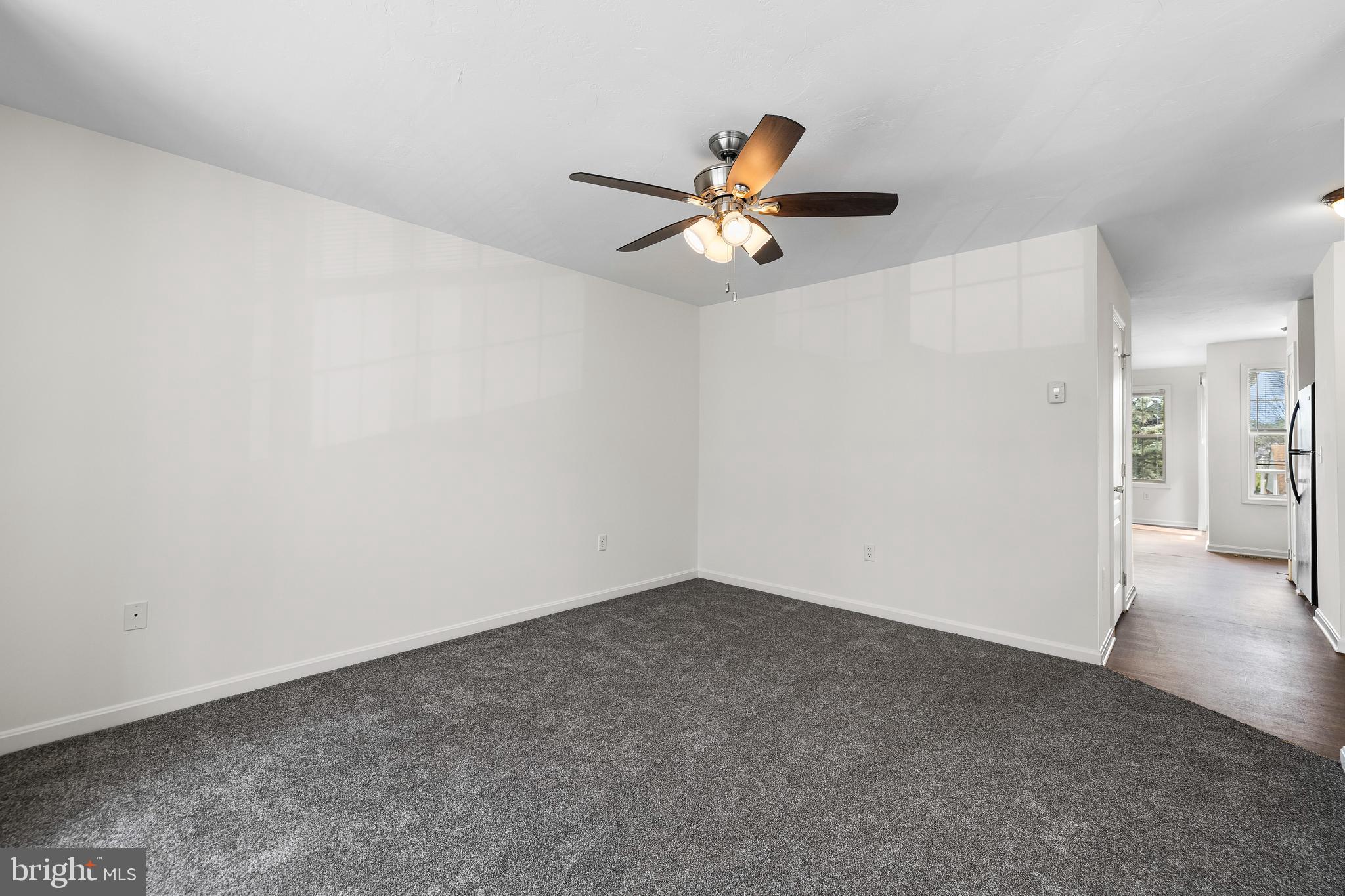 24 SHADY TREE COURT