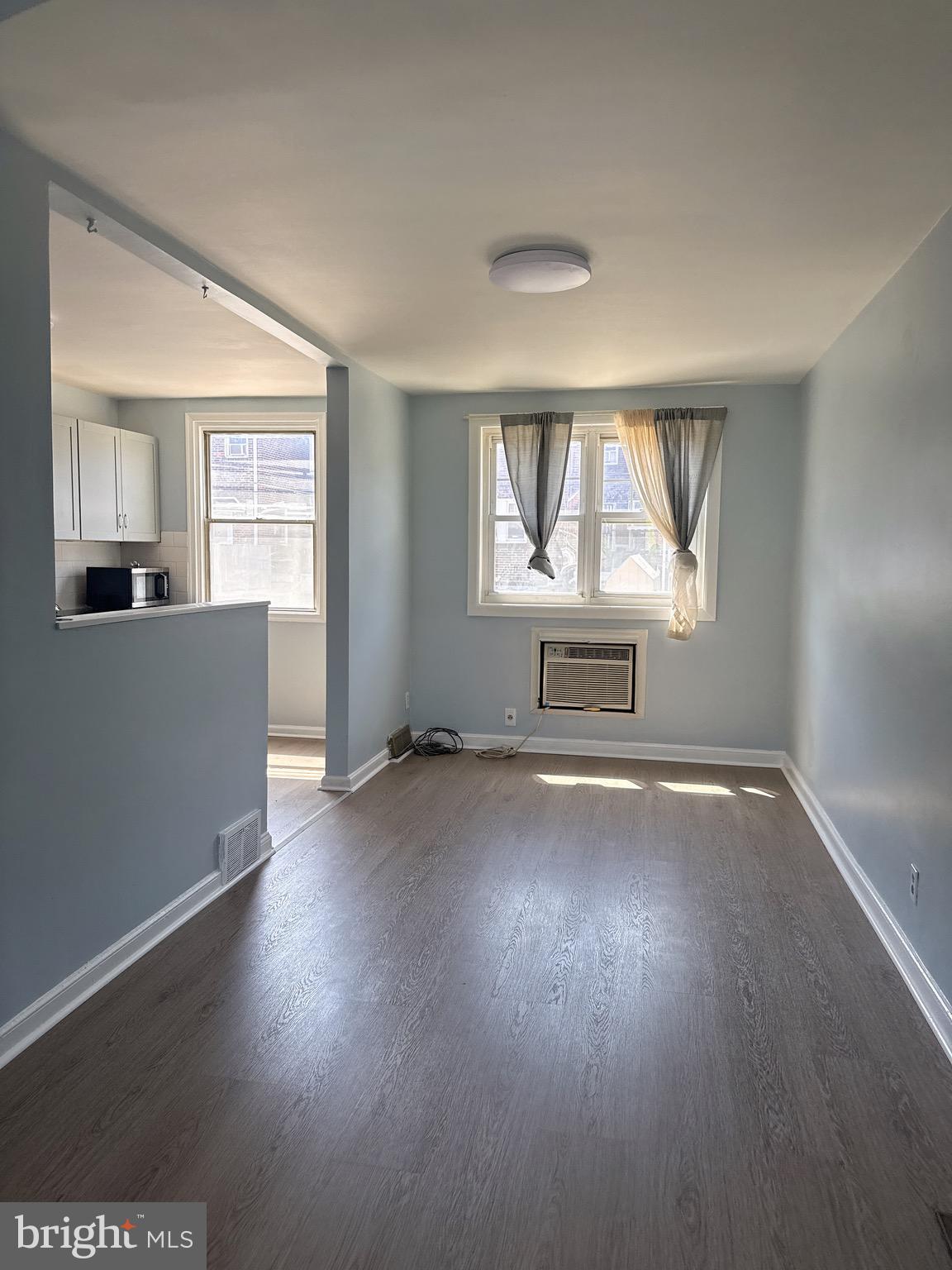 MAYFAIR (EAST) - Residential