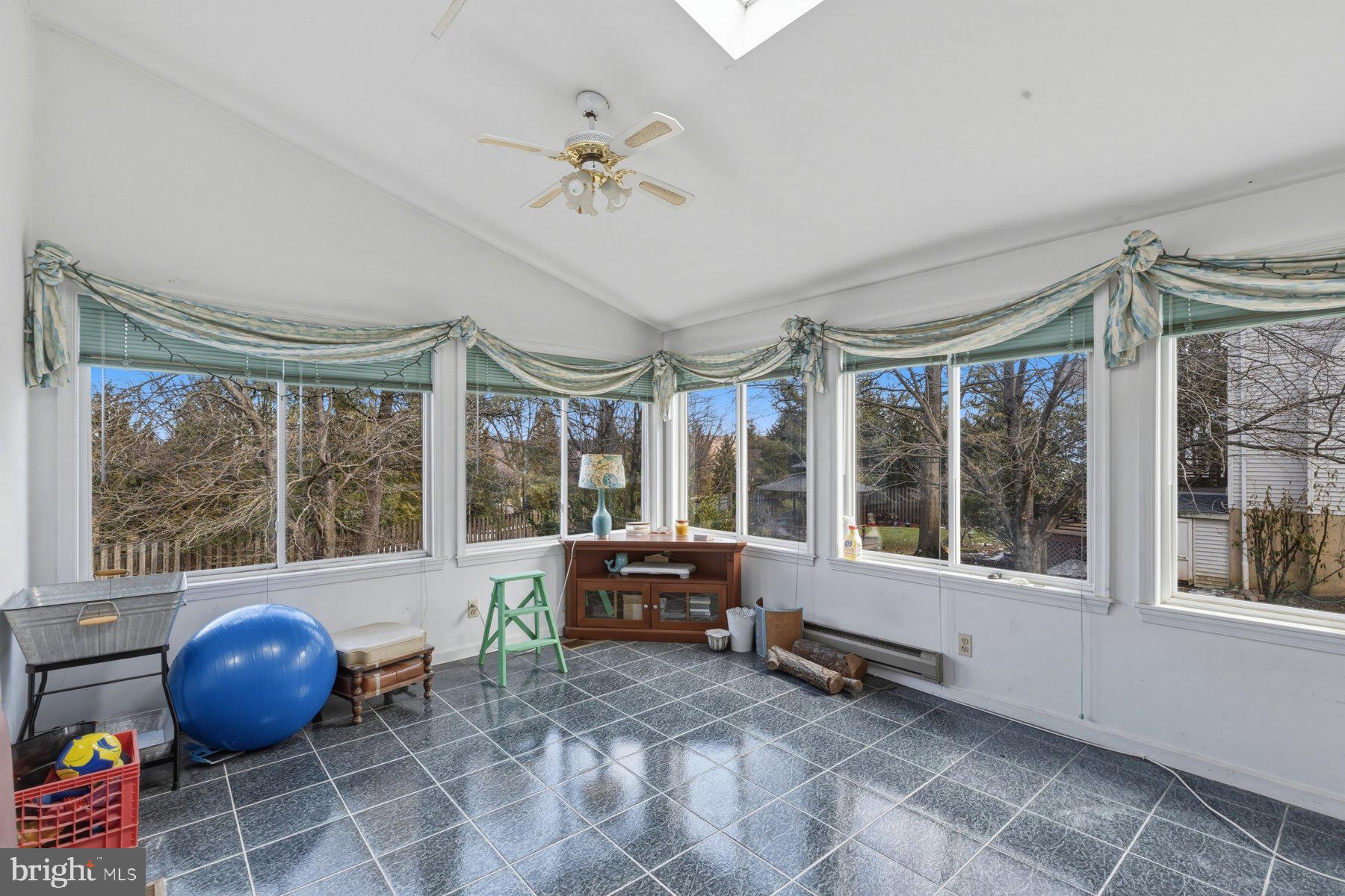 LUTHERVILLE - Residential