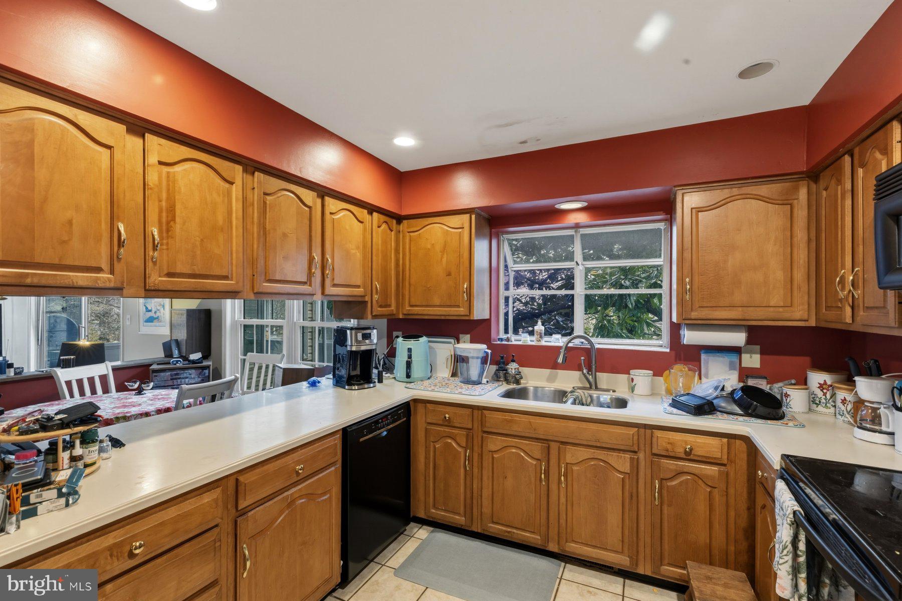 LUTHERVILLE - Residential