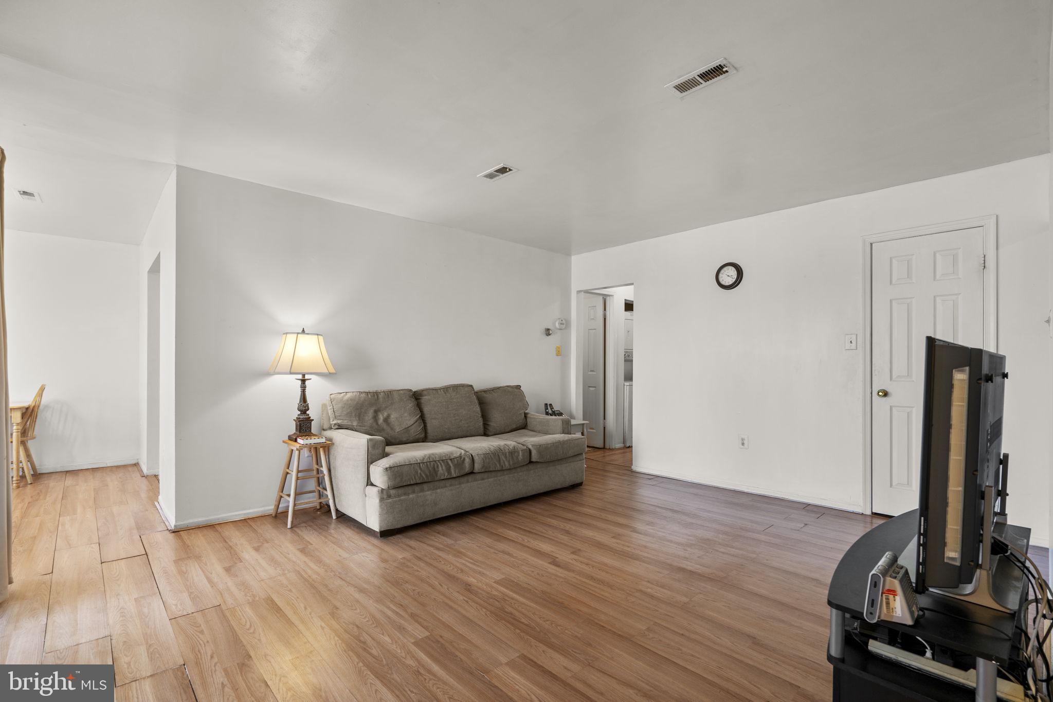 PARKWAY CONDOMINIUMS - Residential