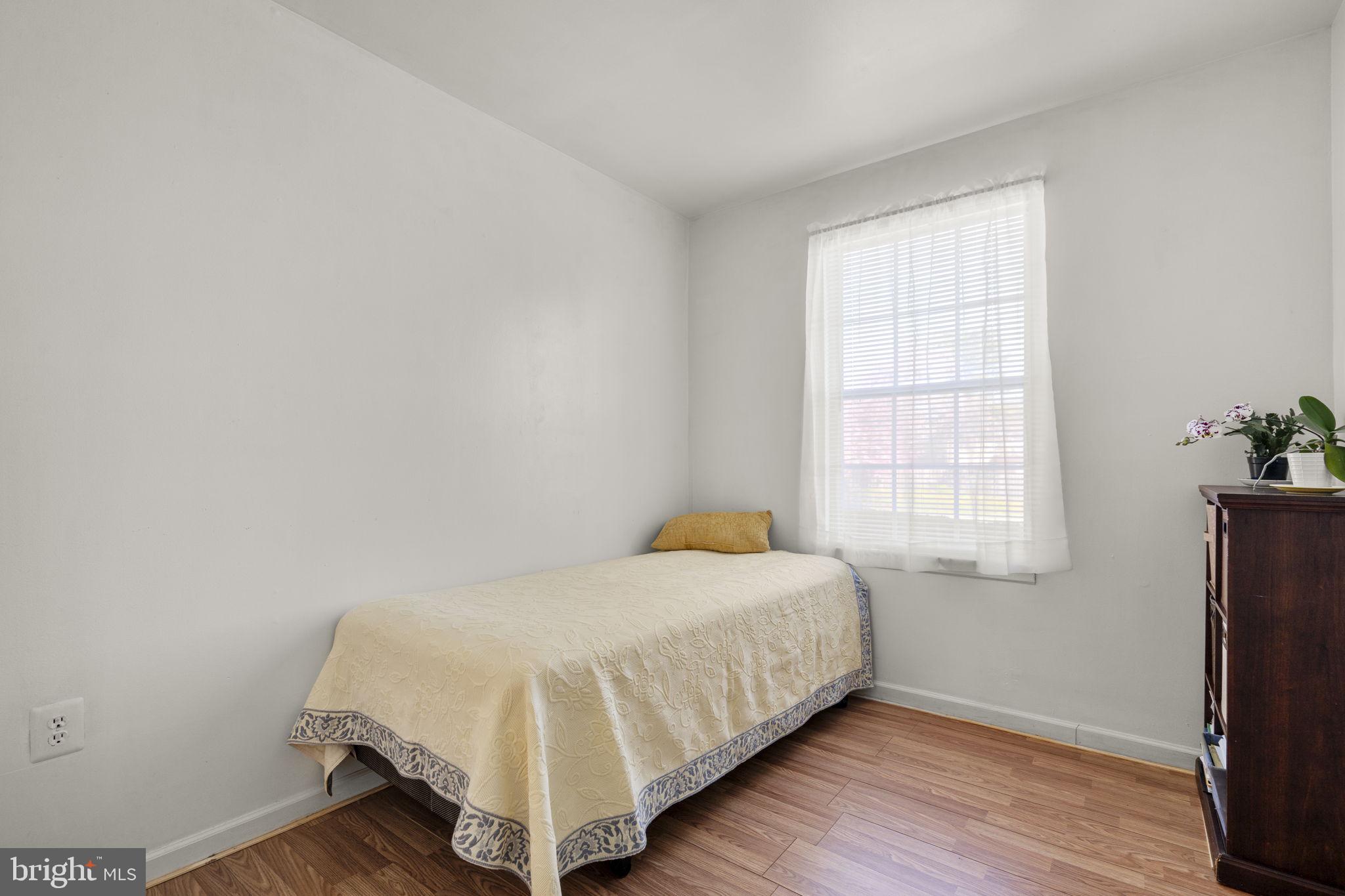 PARKWAY CONDOMINIUMS - Residential