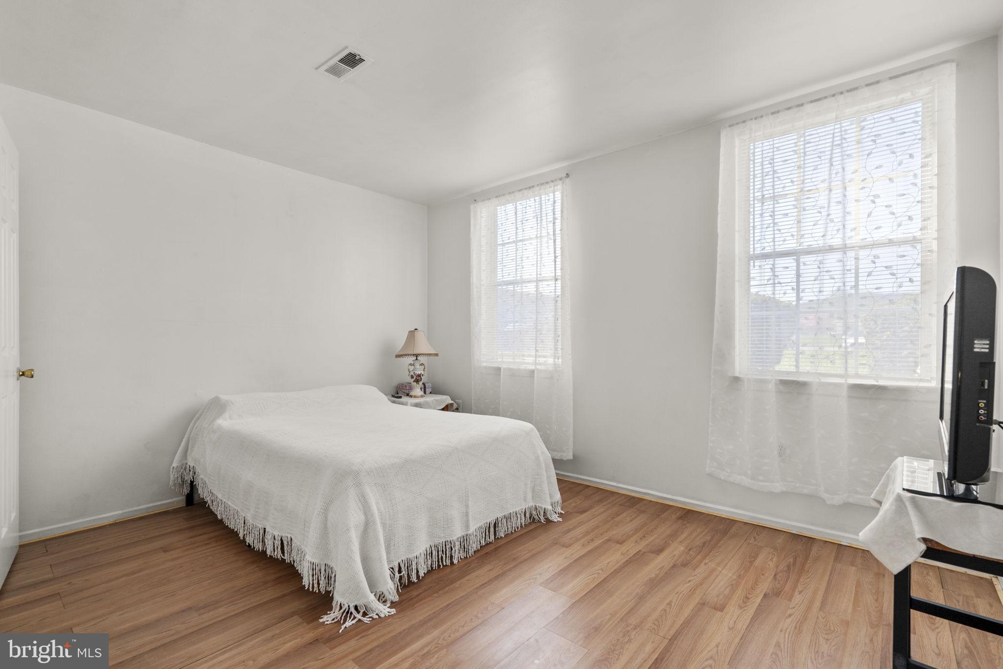 PARKWAY CONDOMINIUMS - Residential