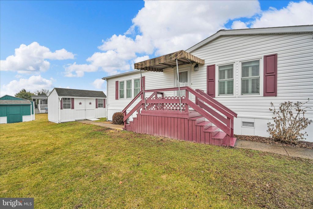 Photo of 583 W Cedar Street, PALMYRA, PA 17078 (MLS # PALN2024994)