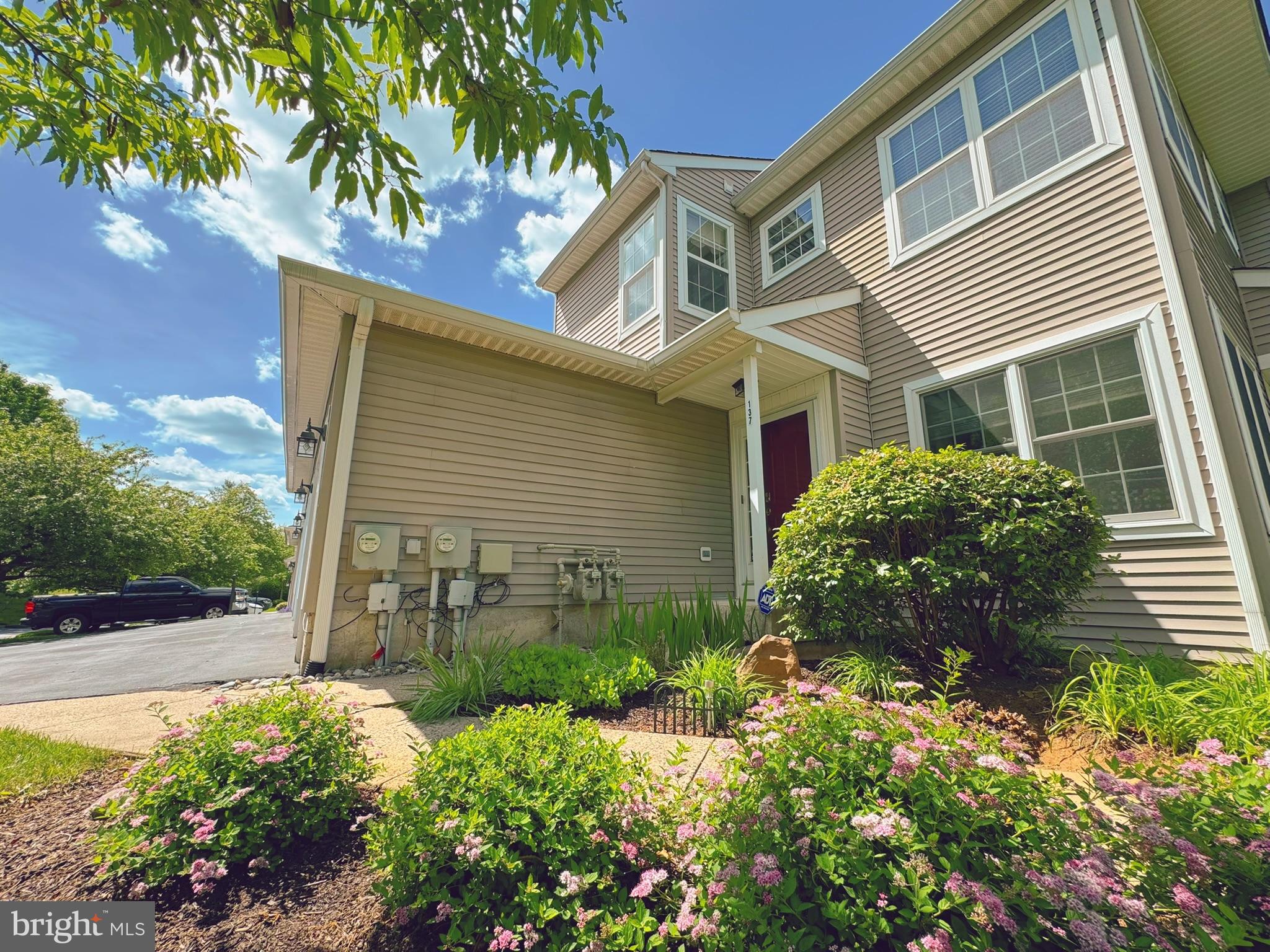 137 HIDDEN HOLLOW COURT 4002
