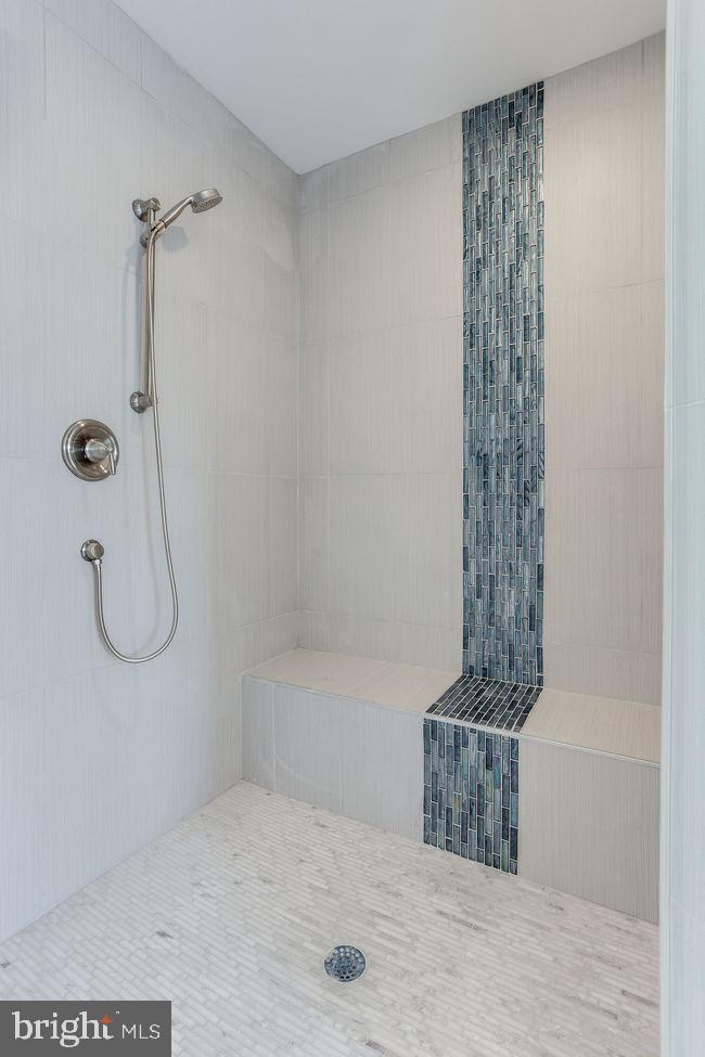 PIMMIT HILLS - Residential