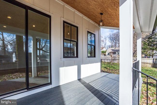 PIMMIT HILLS - Residential