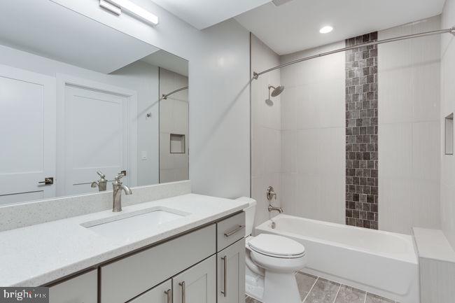 PIMMIT HILLS - Residential