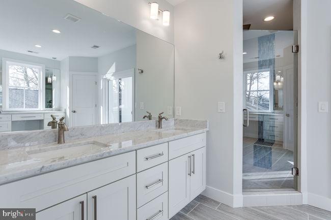 PIMMIT HILLS - Residential