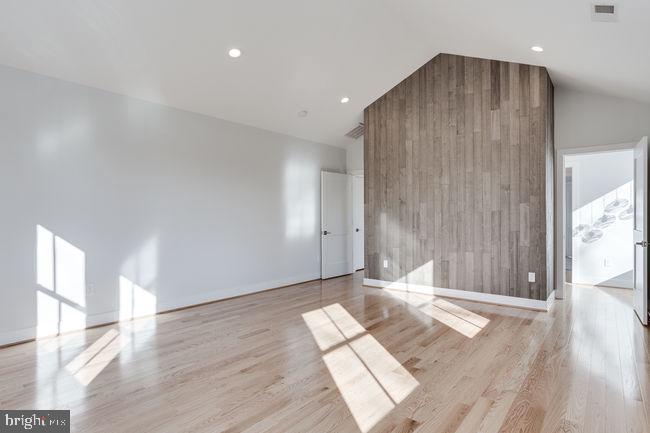 PIMMIT HILLS - Residential