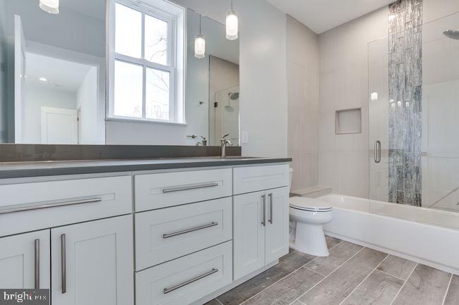 PIMMIT HILLS - Residential