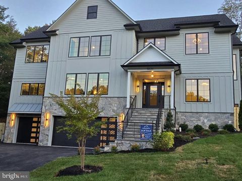 9621 LOCUST HILL DRIVE GREAT FALLS VA 22066