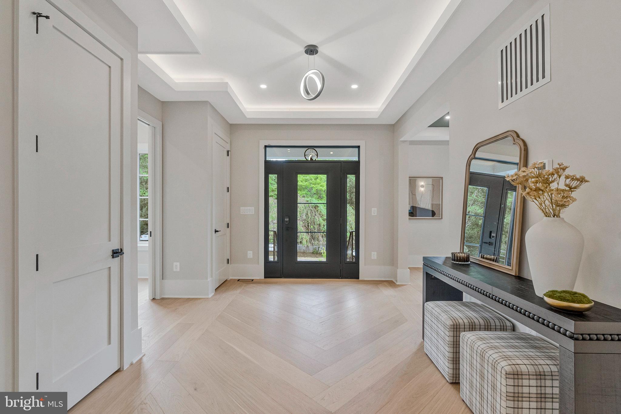 9621 LOCUST HILL DRIVE