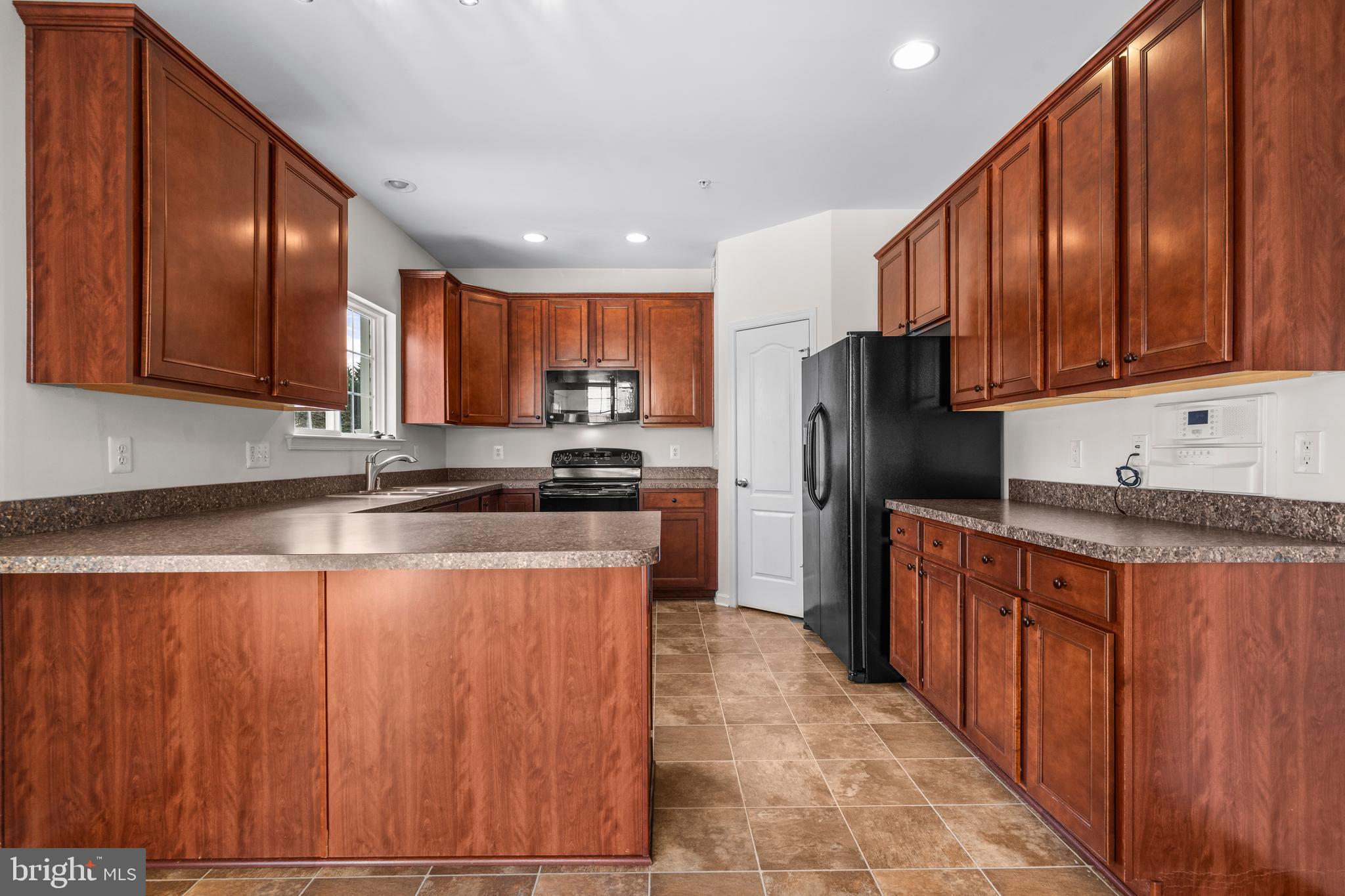 VILLAGES AT PEPPER MILL - Residential