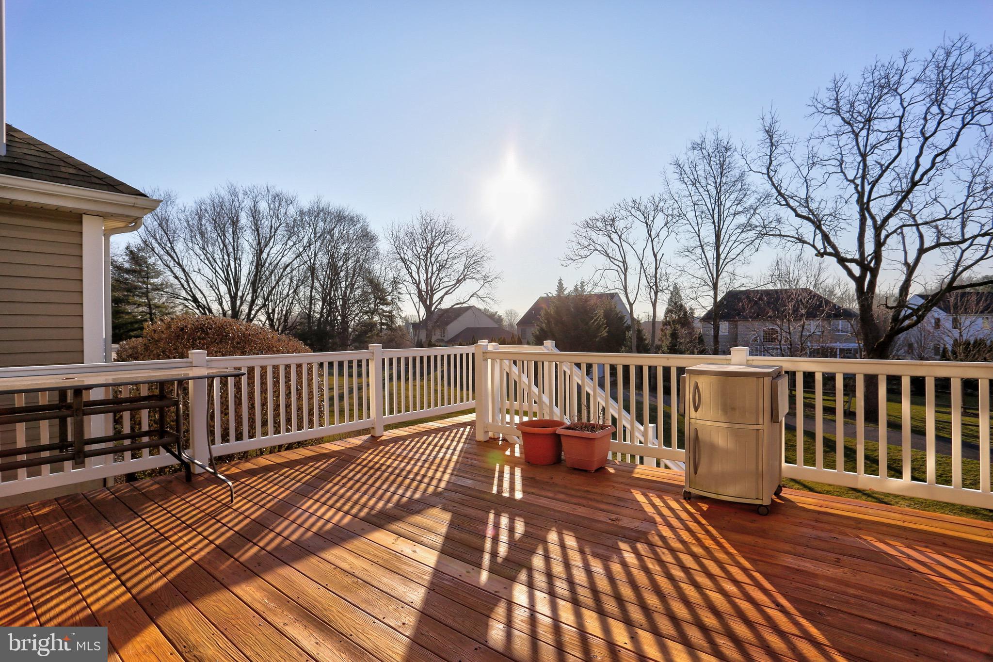 KISSEL HILL COMMONS - Residential