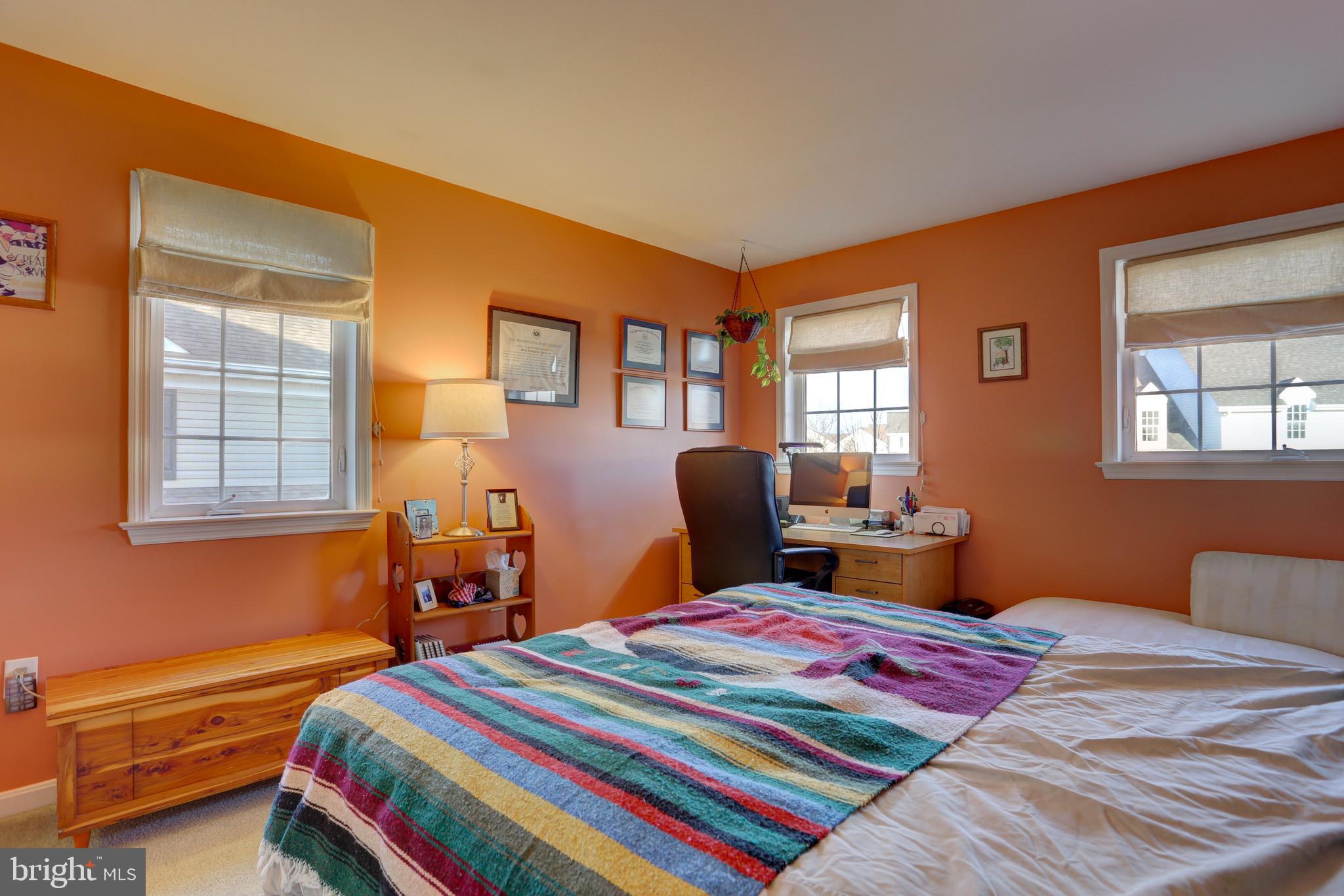 KISSEL HILL COMMONS - Residential