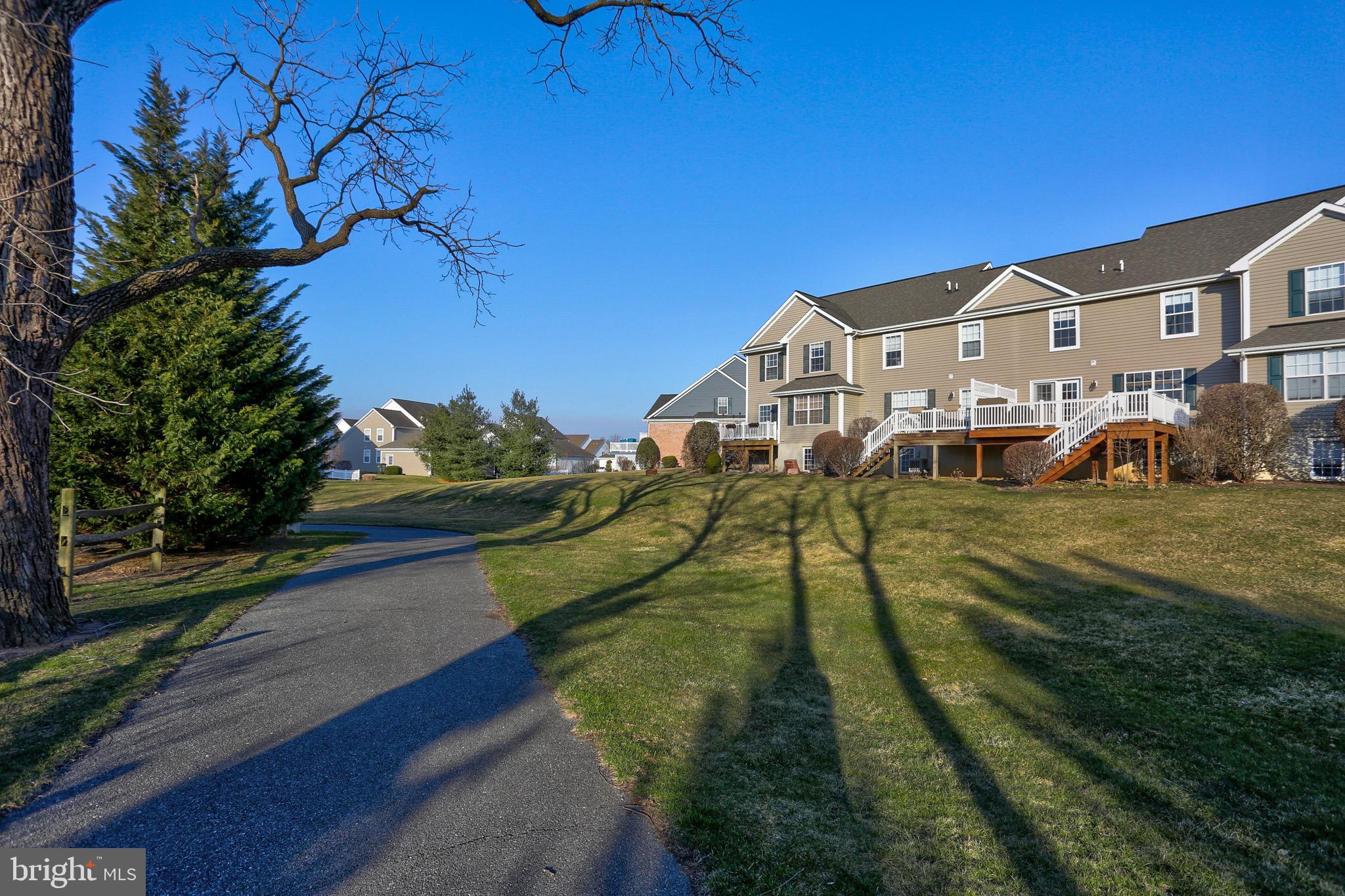 KISSEL HILL COMMONS - Residential