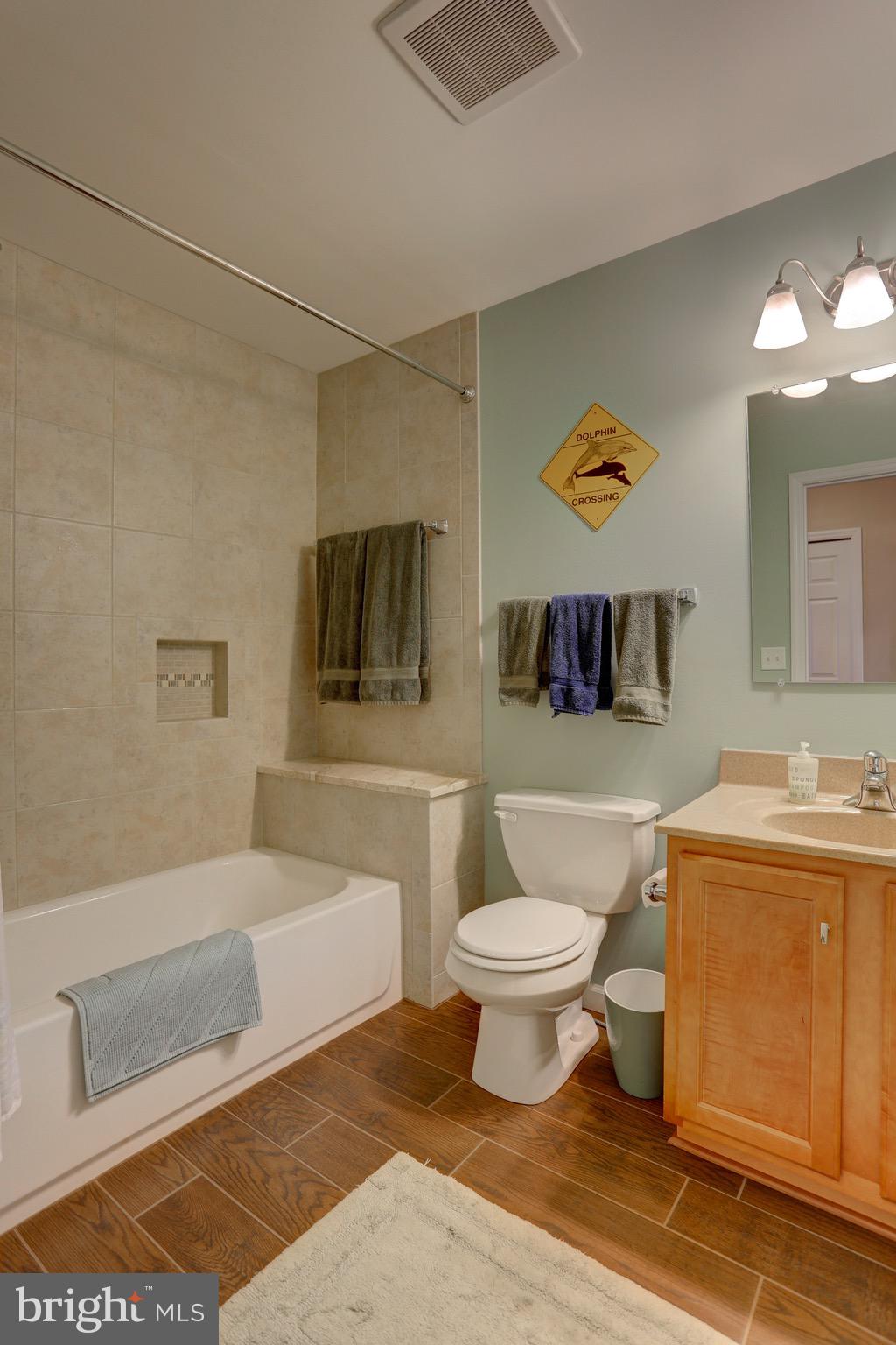 KISSEL HILL COMMONS - Residential