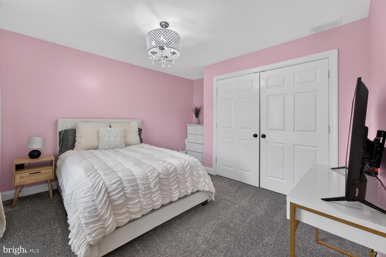 PINE VALLEY FARMS - Residential